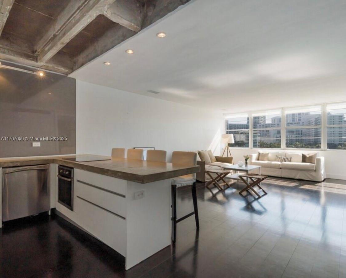 20 Island Ave 410