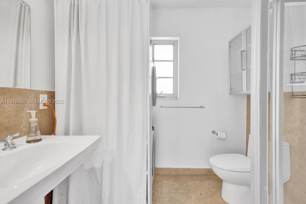 HARRIET COURT CONDO - Residential