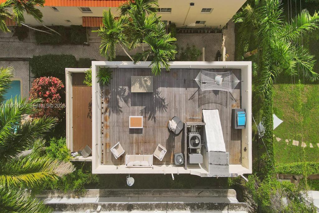 HARRIET COURT CONDO - Residential