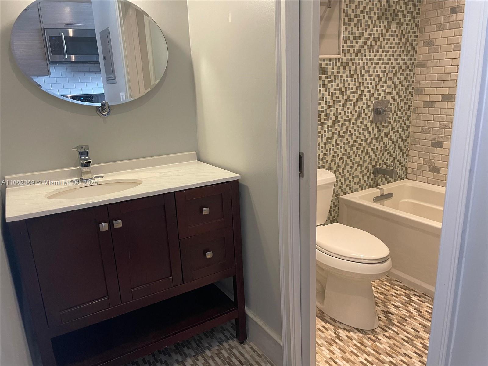 C GAB DOUGLAS SEC - Residential Lease