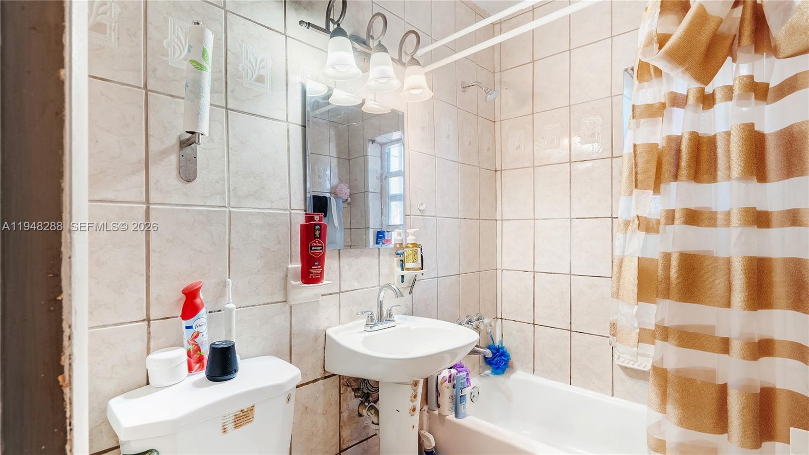 RICHMOND HEIGHTS - Residential