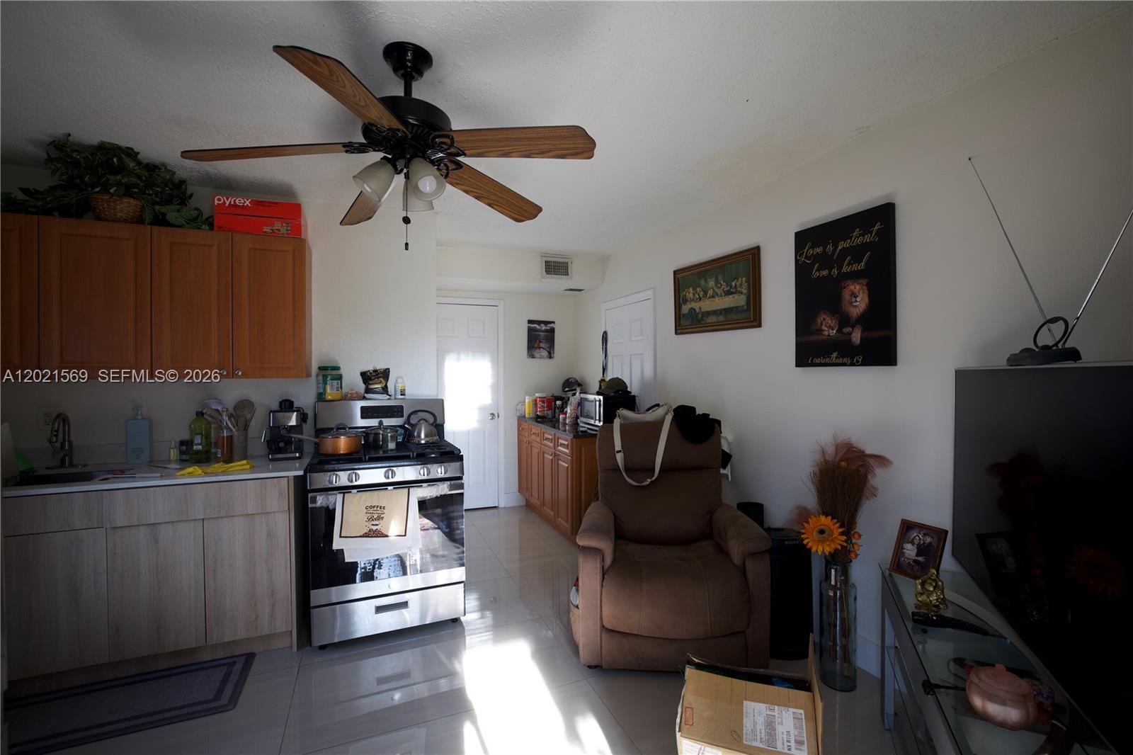 SUN-TAN VILLAGE SEC 3 - Residential