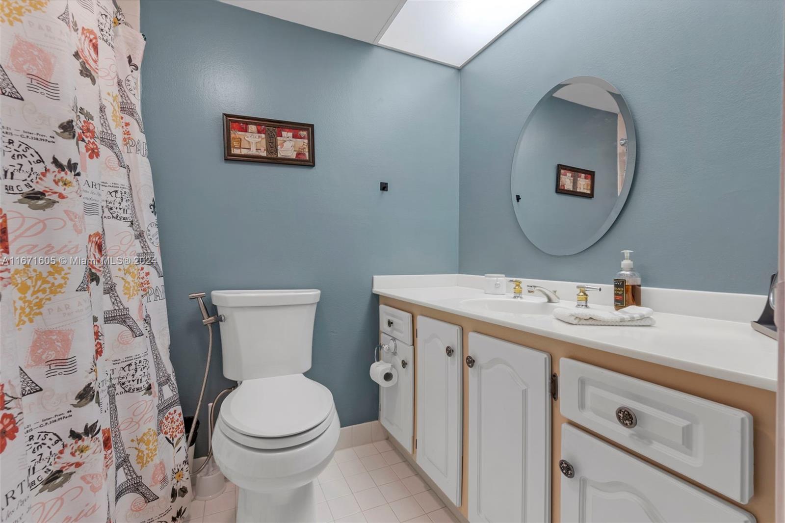 BAHAMA VILLAGE CONDO - Residential