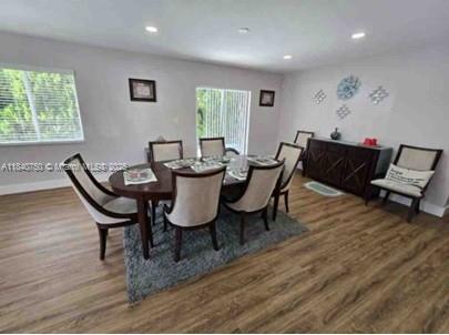 345 NW 49th St