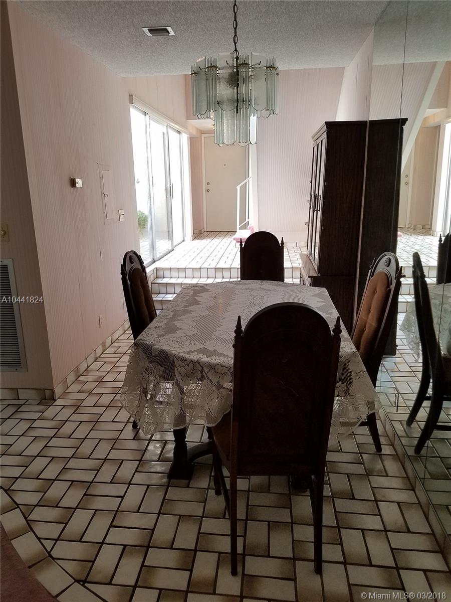 POLYNESIAN VILLAS 1 CONDO - Residential