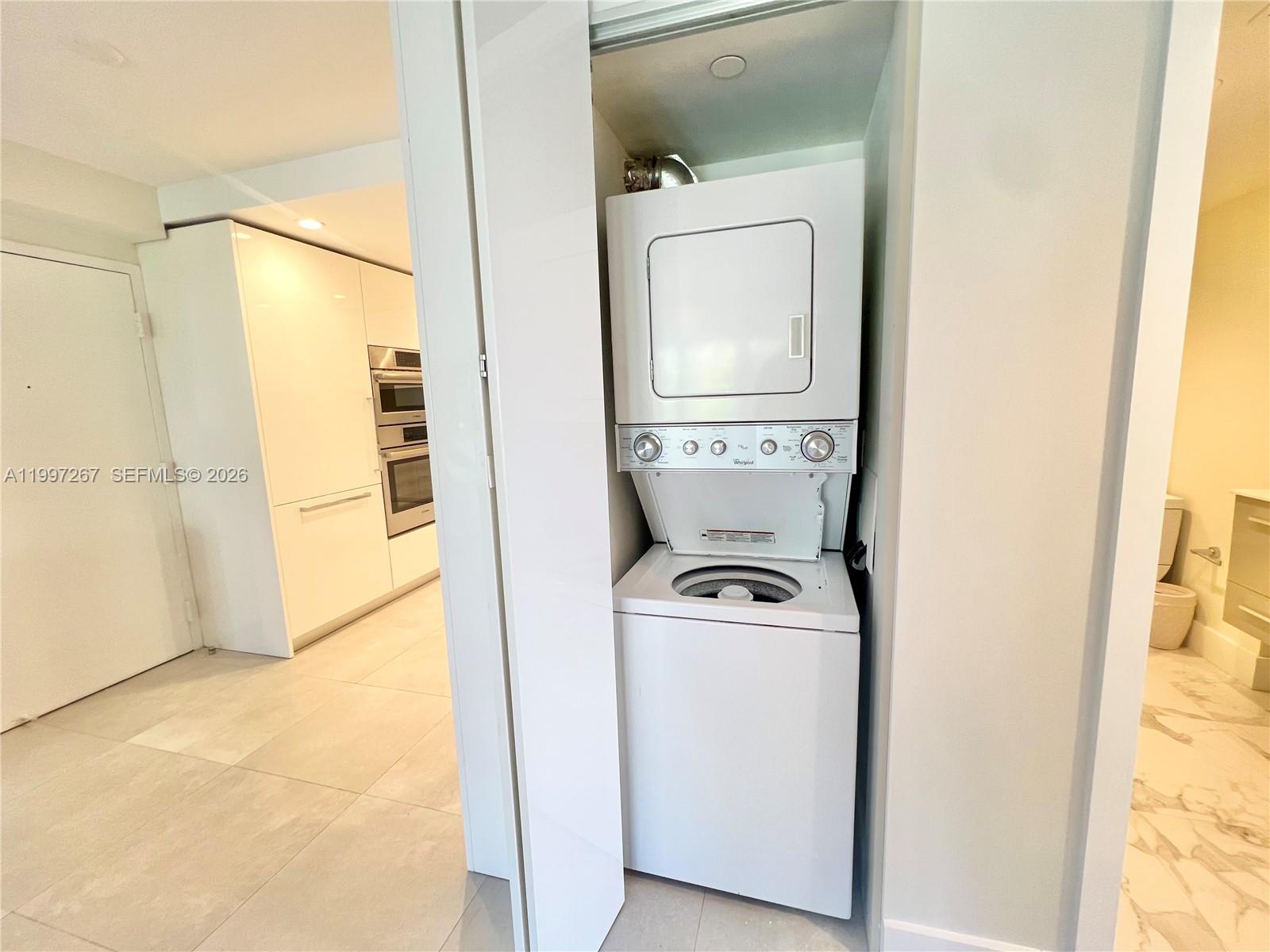 PARK BEACH CLUB CONDO - Residential Lease