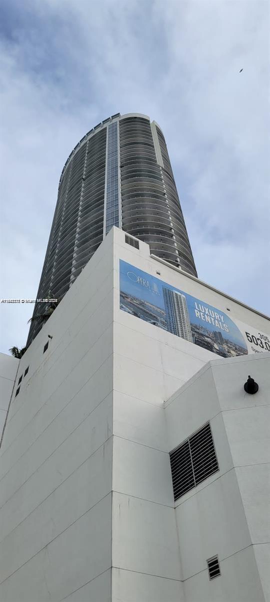 Available by Sep 12, 2025. Cozy furnished studio at opera tower! Great location, Close to Wynwood, Design District, Midtown and Downtown Miami. Great amenities: fitness center, minimarket, social event room, 27/7 valet and security. 30 Days MINIMUM Rentals Allowed. POOL IS CURRENTLY CLOSED INDEFINITELY. Fob and keys are with the association. See broker remarks.