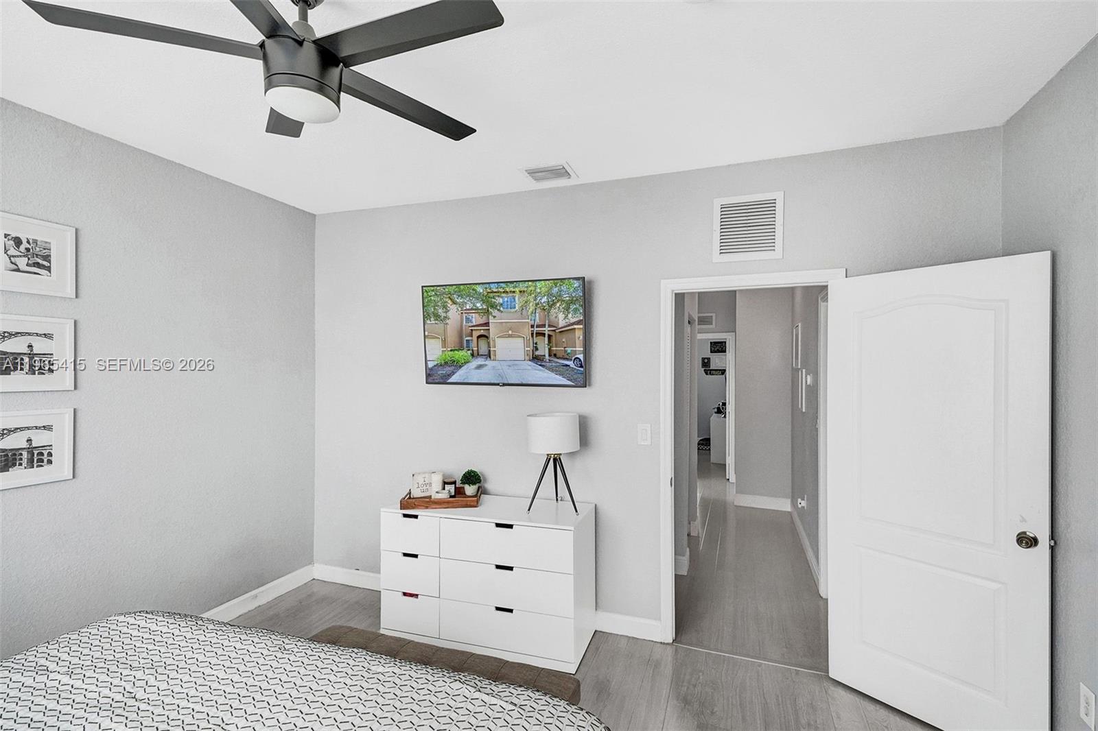 SANTA BARBARA 1ST ADDN - Residential Lease