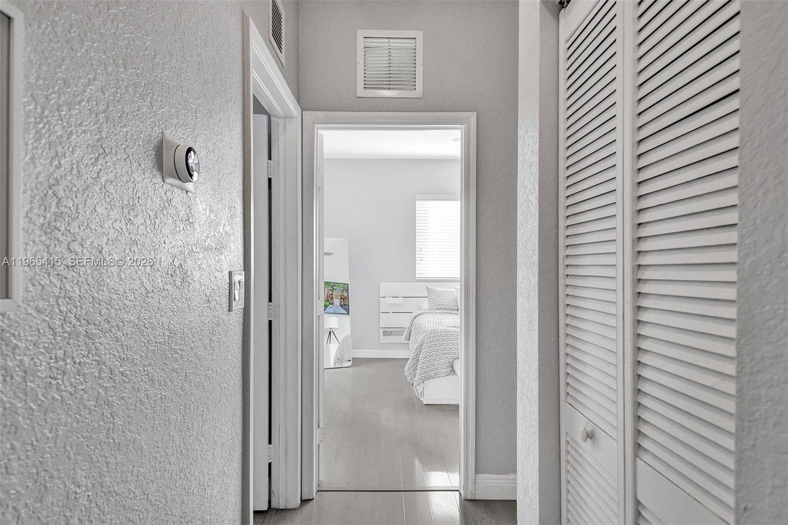SANTA BARBARA 1ST ADDN - Residential Lease