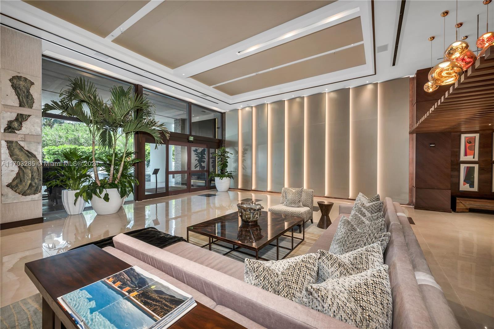 5875 Collins Ave 1503