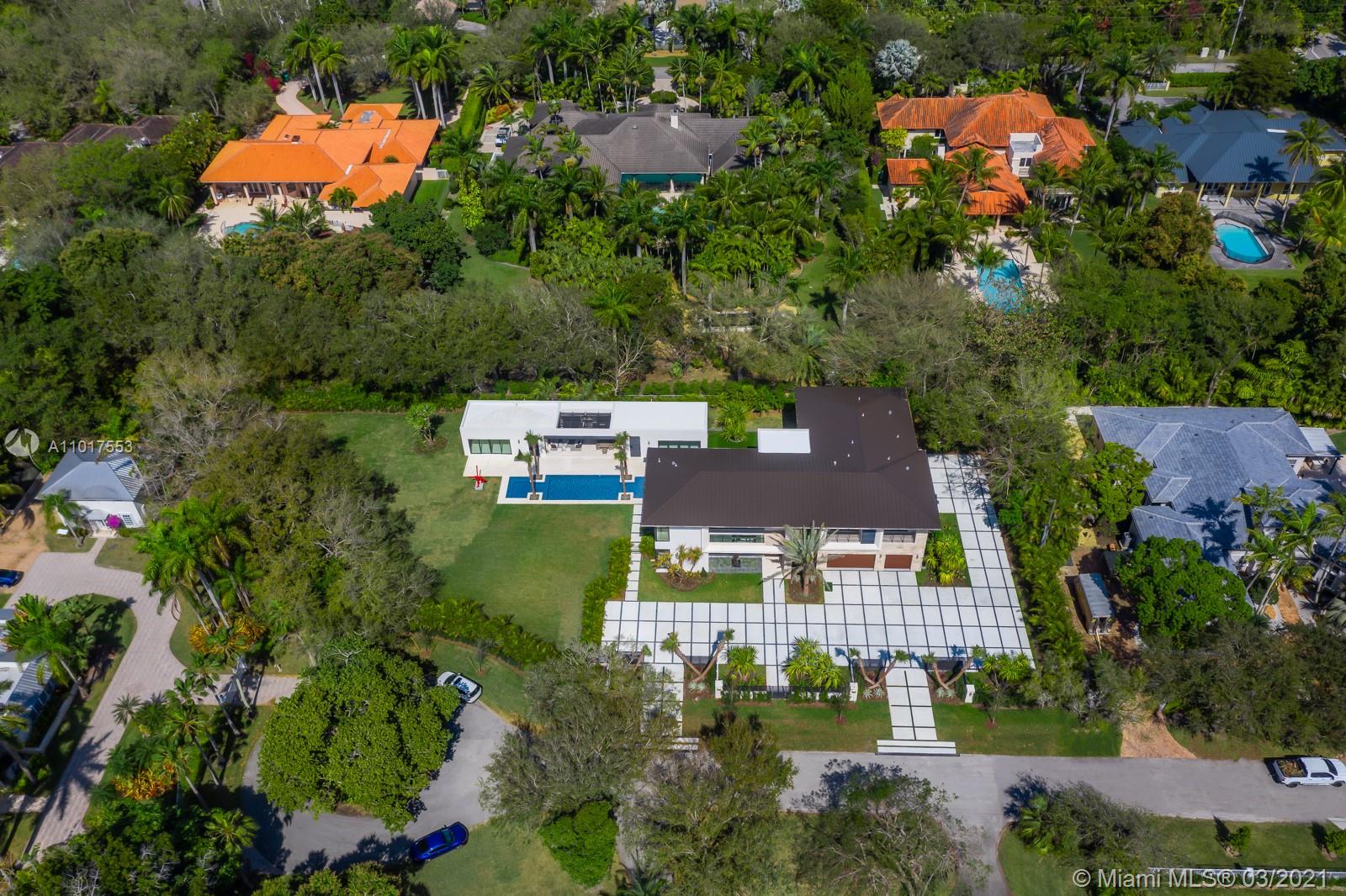 The Mansions Pinecrest - Residential