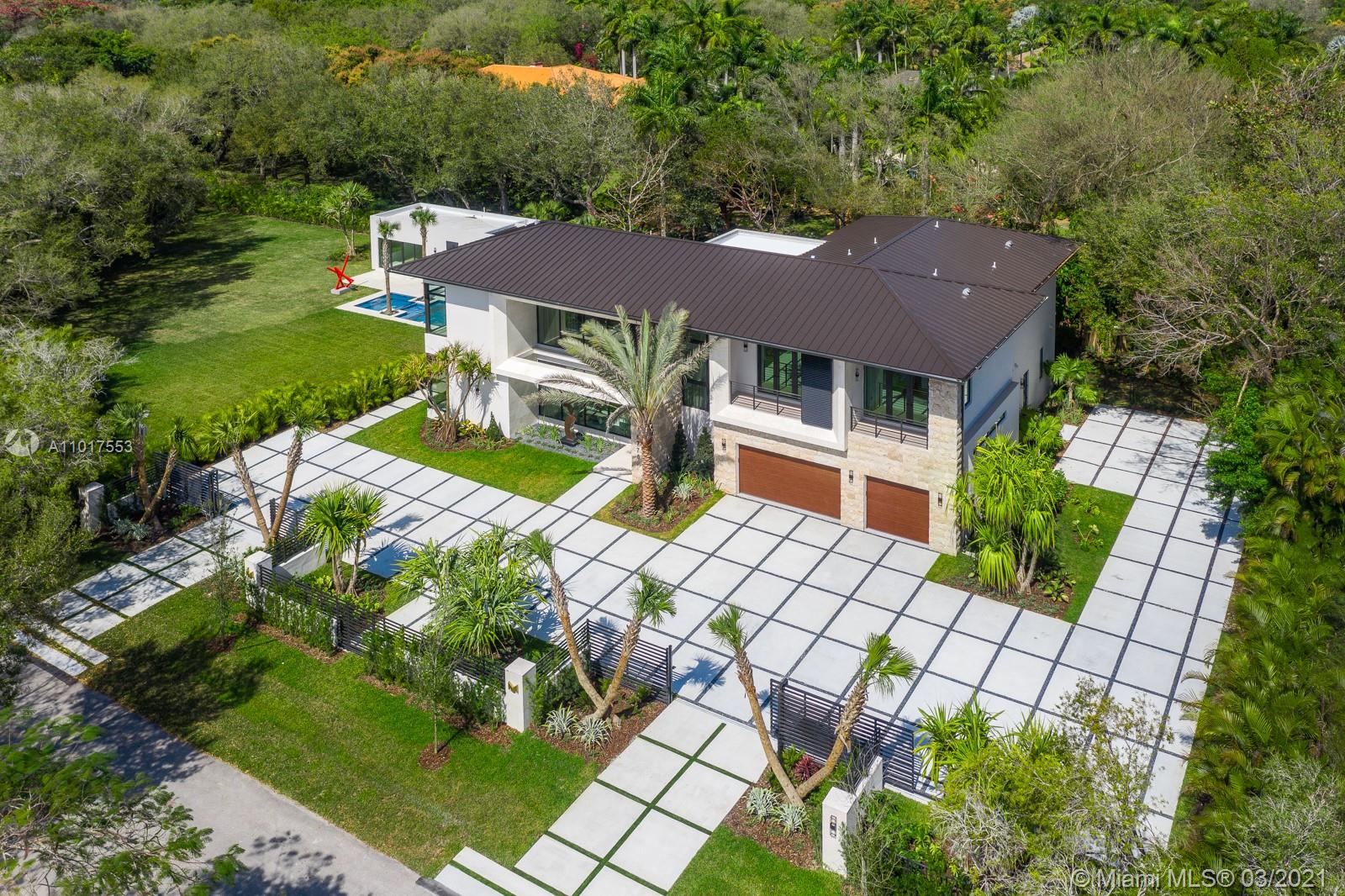 The Mansions Pinecrest - Residential