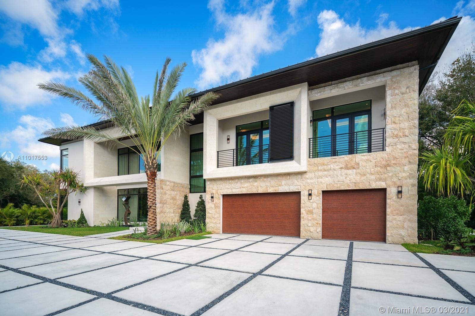 The Mansions Pinecrest - Residential