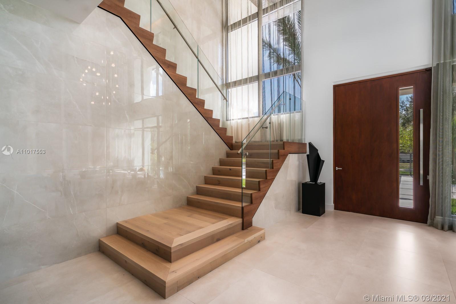 The Mansions Pinecrest - Residential