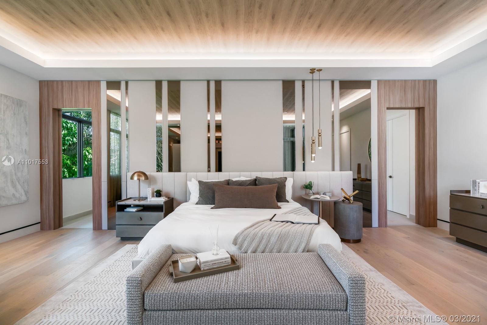 The Mansions Pinecrest - Residential