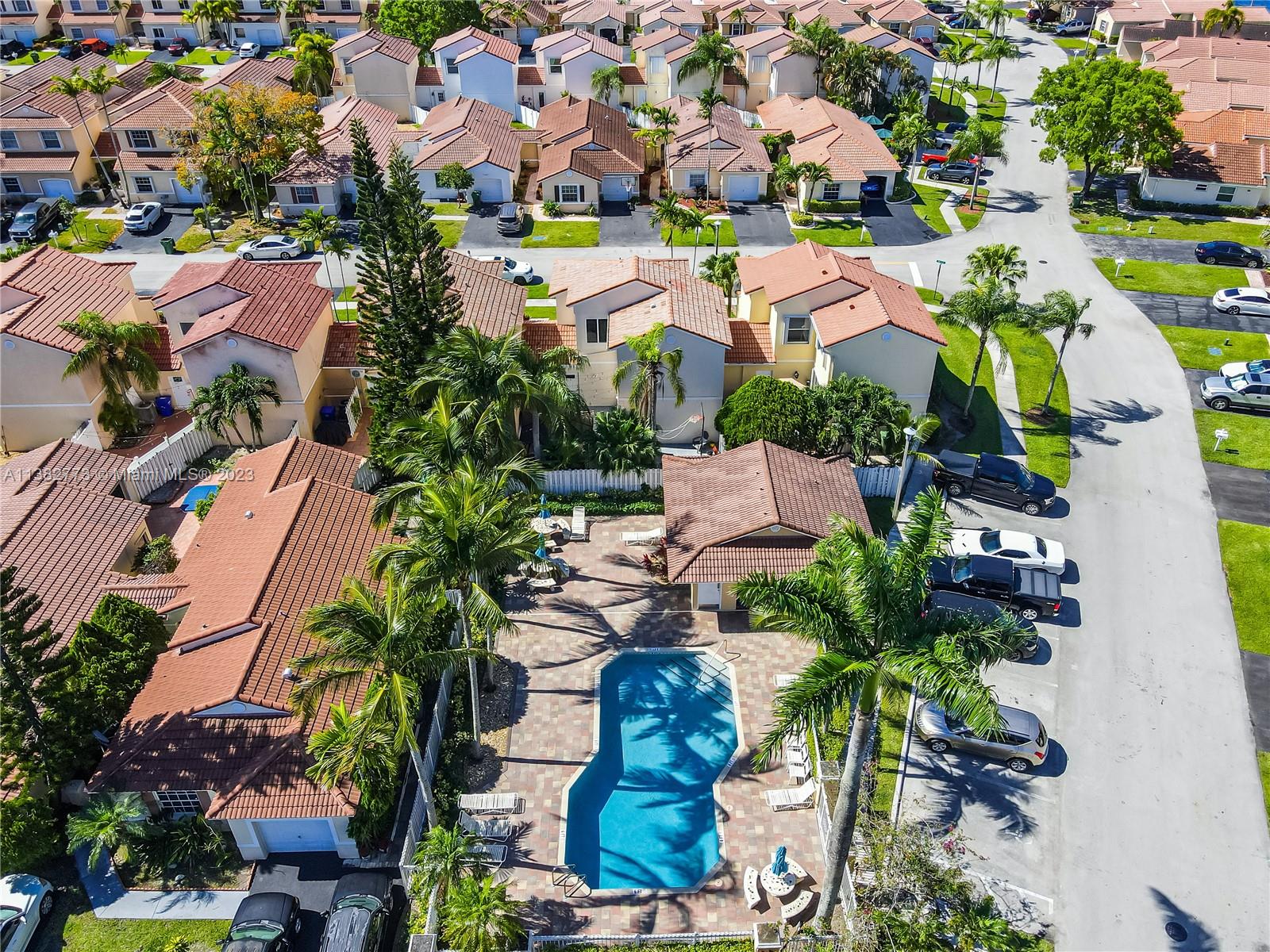 SILVER LAKES AT PEMBROKE - Residential Lease