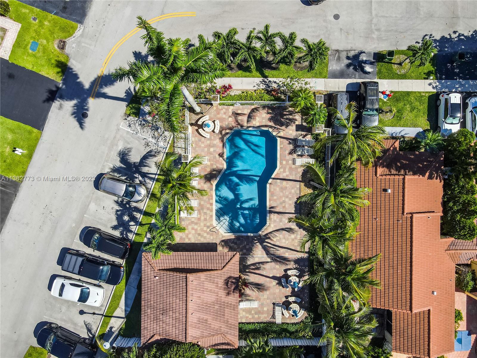 SILVER LAKES AT PEMBROKE - Residential Lease