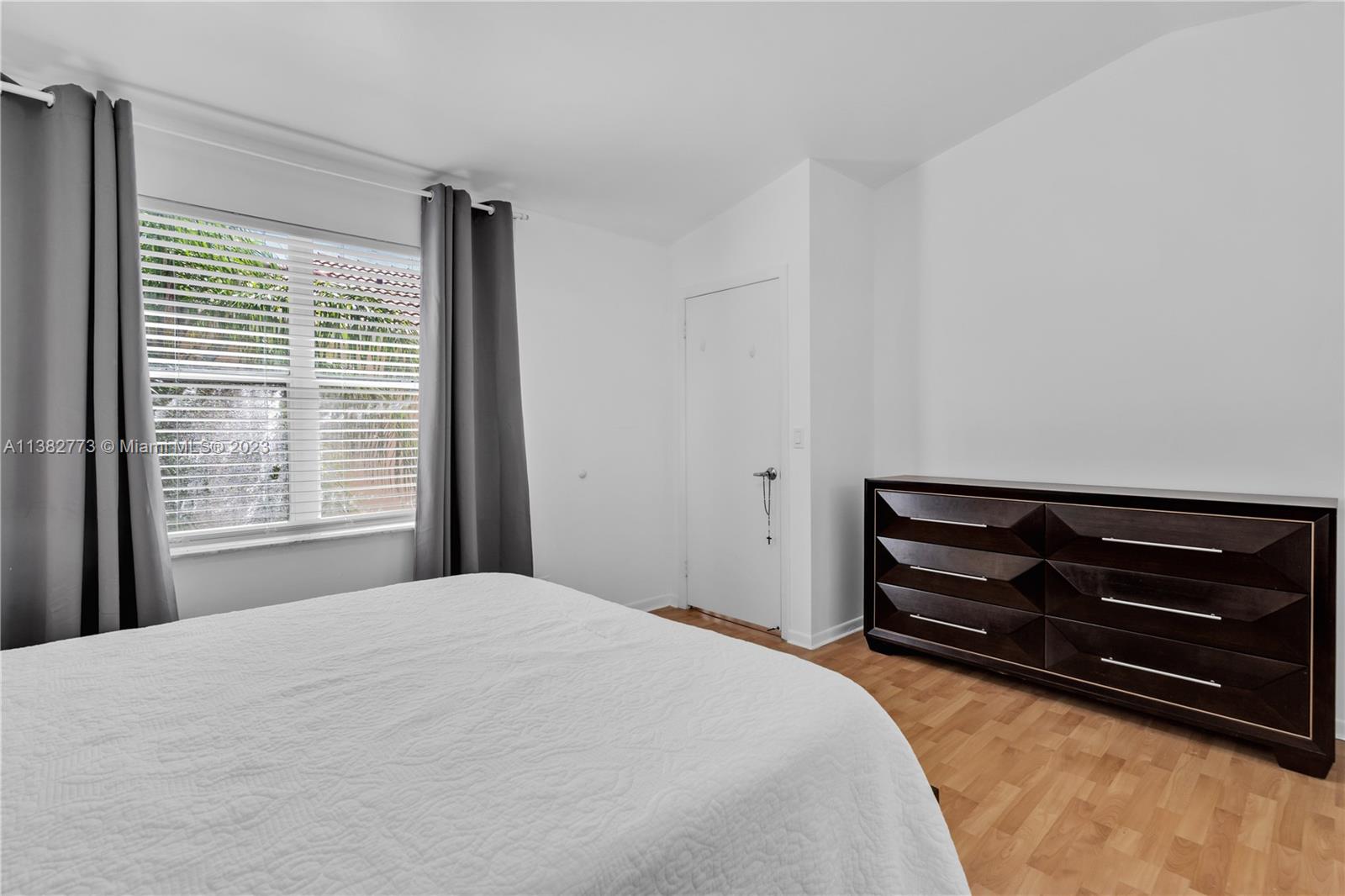 SILVER LAKES AT PEMBROKE - Residential Lease