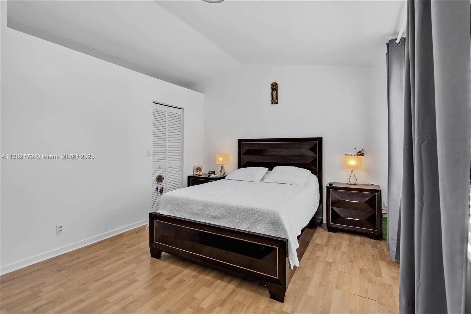 SILVER LAKES AT PEMBROKE - Residential Lease