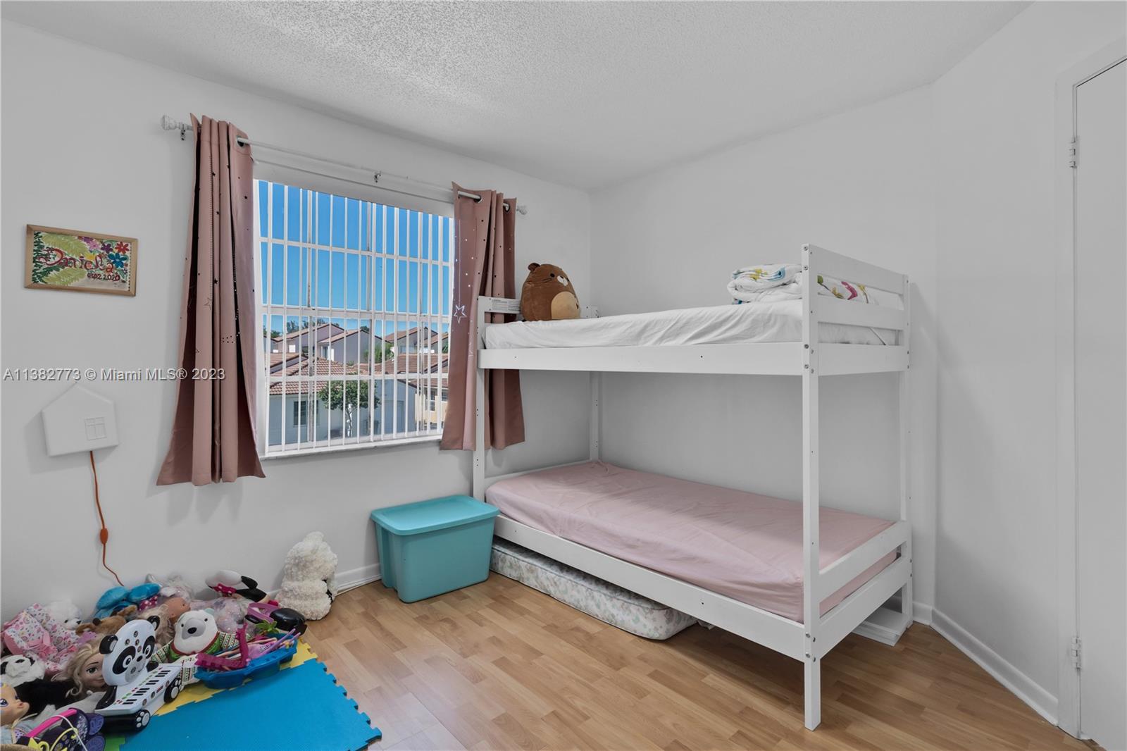 SILVER LAKES AT PEMBROKE - Residential Lease