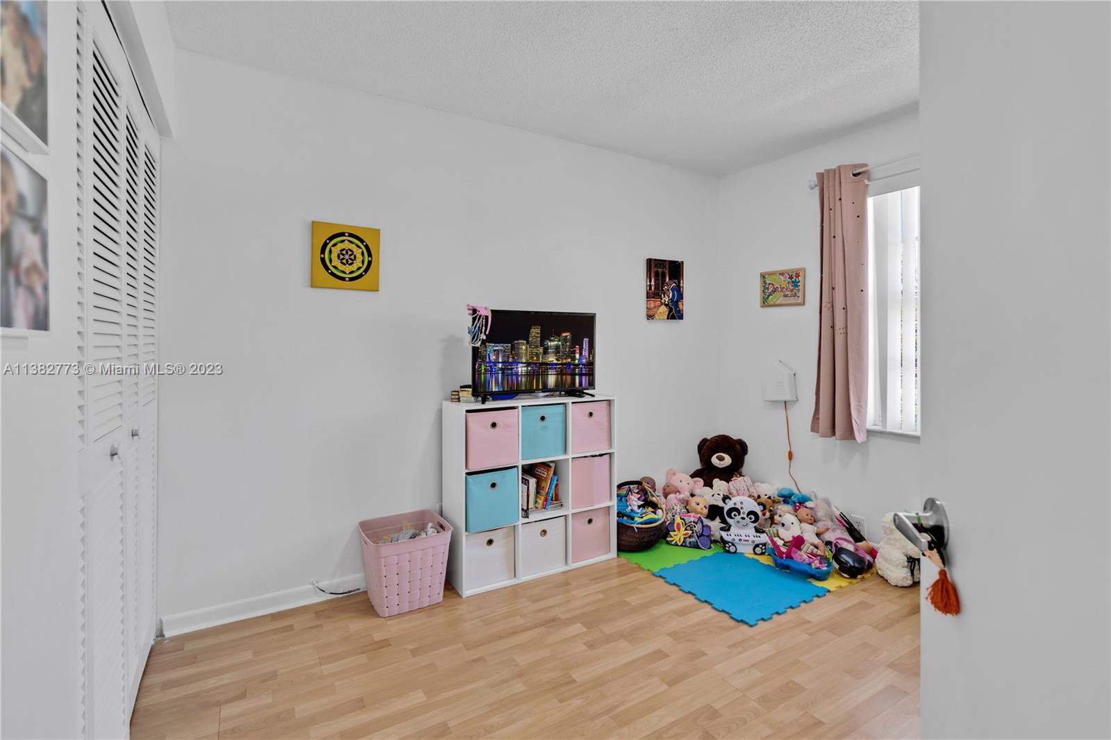 SILVER LAKES AT PEMBROKE - Residential Lease