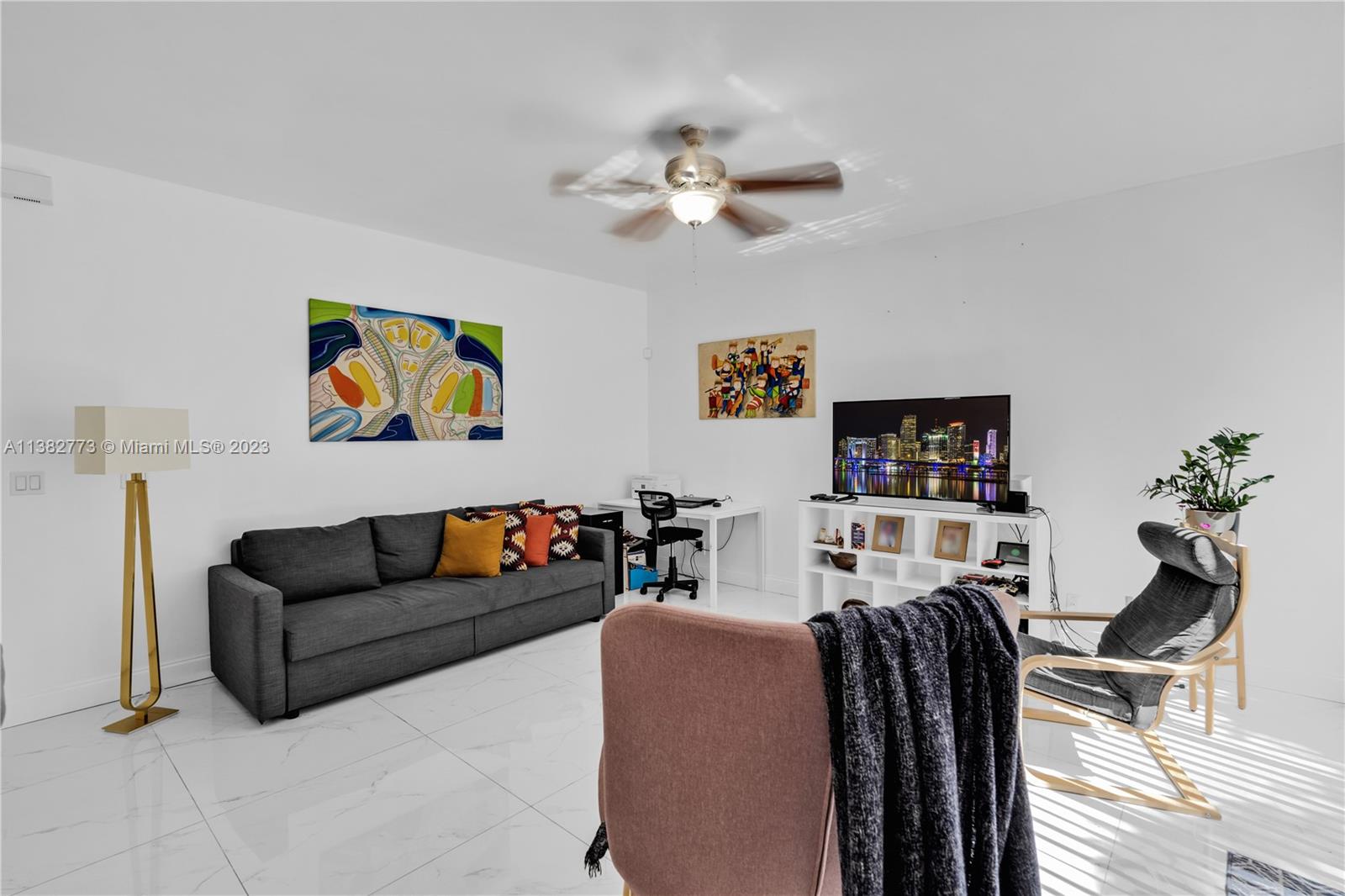 SILVER LAKES AT PEMBROKE - Residential Lease