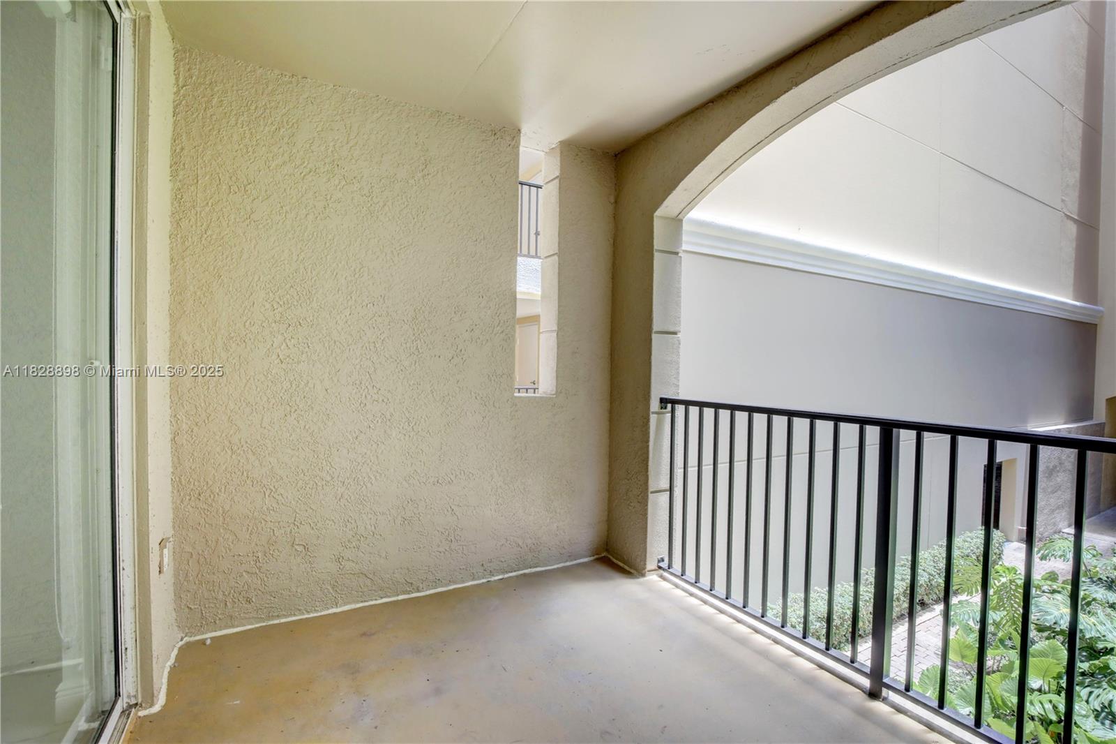 PORTO BELLAGIO CONDO - Residential