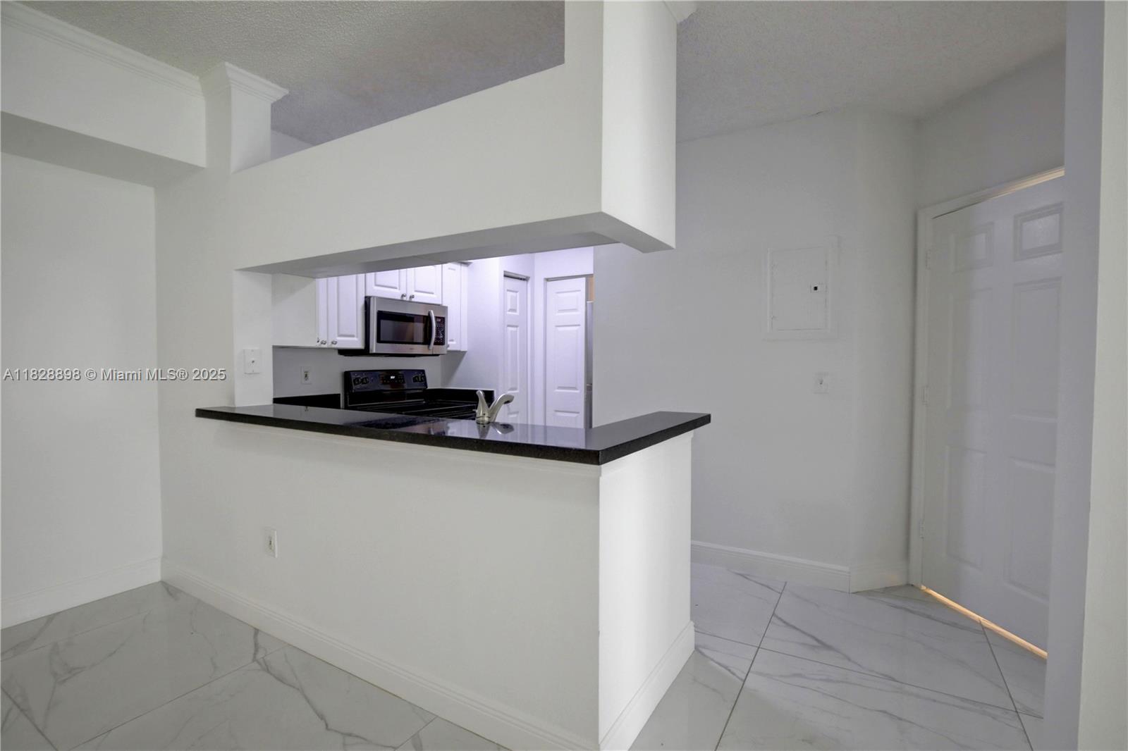 PORTO BELLAGIO CONDO - Residential