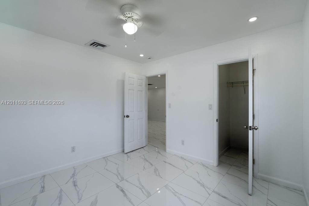 PASADENA LAKES SOUTH - Residential