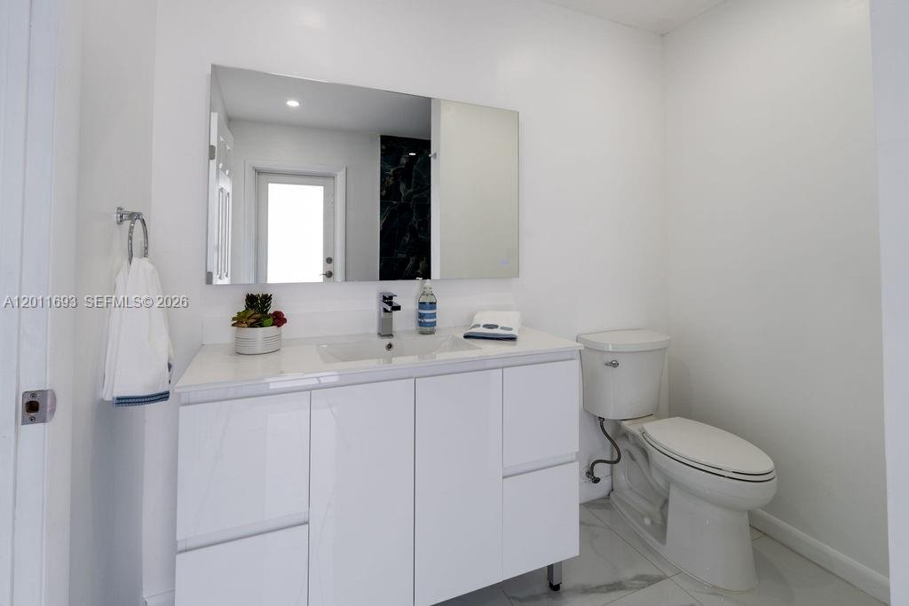 PASADENA LAKES SOUTH - Residential