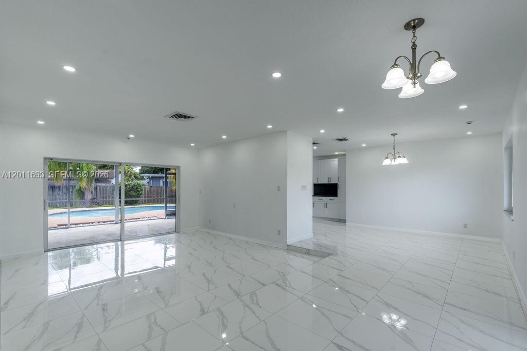 510 NW 97th Ter