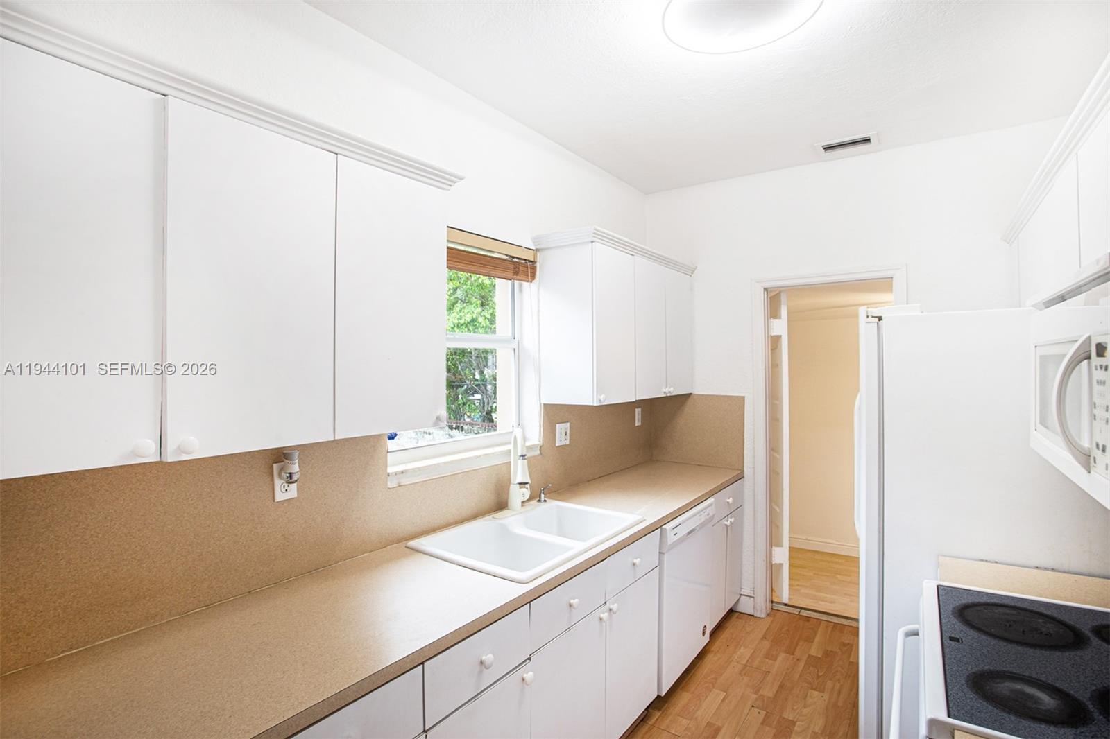 BRICKELL ESTATES - Residential