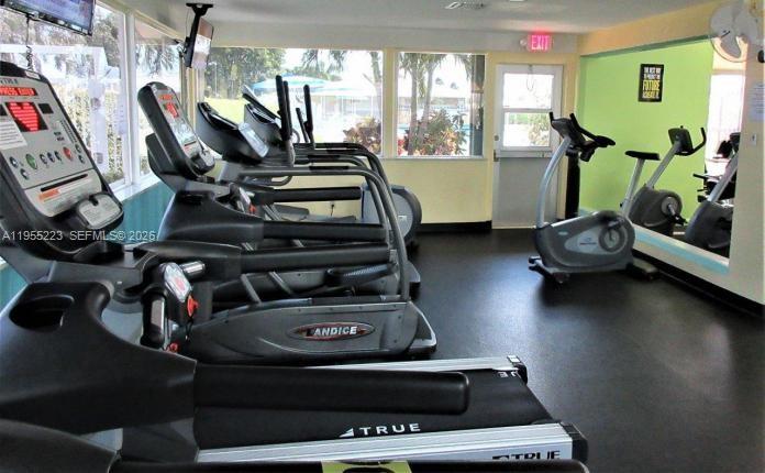 PALM BEACH LEISUREVILLE R - Residential