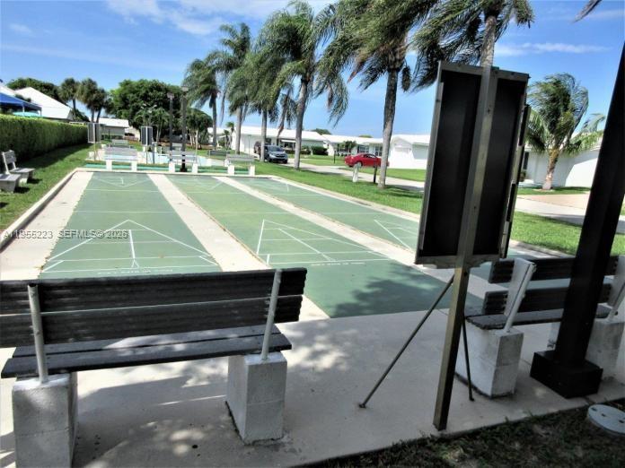 PALM BEACH LEISUREVILLE R - Residential