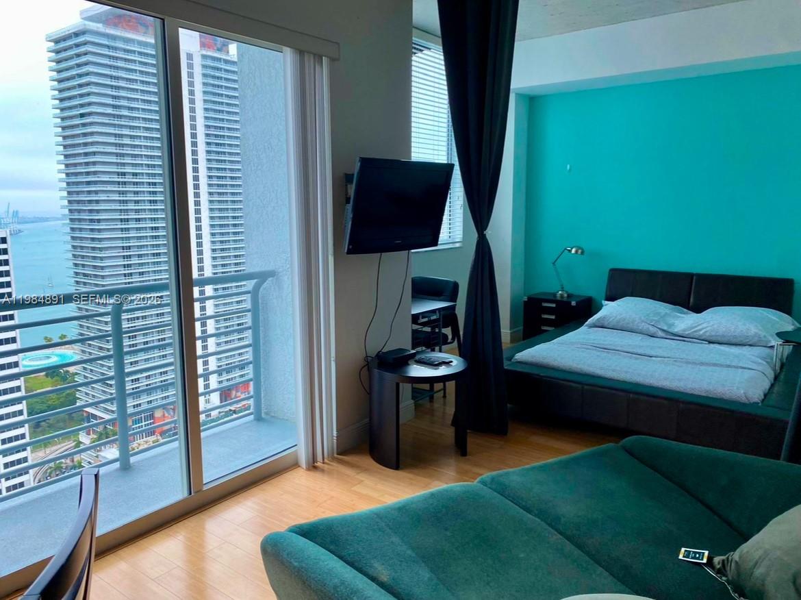 THE LOFT DOWNTOWN II COND - Residential Lease