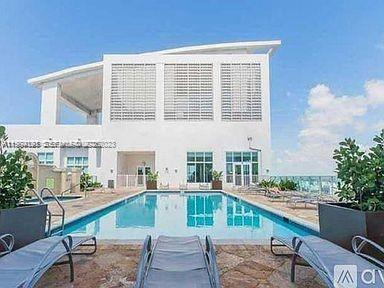 THE LOFT DOWNTOWN II COND - Residential Lease