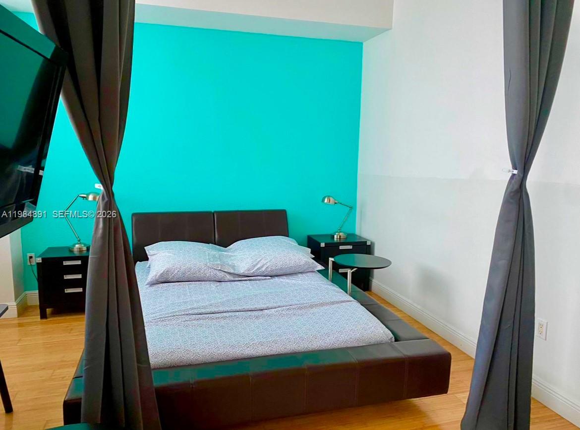 THE LOFT DOWNTOWN II COND - Residential Lease