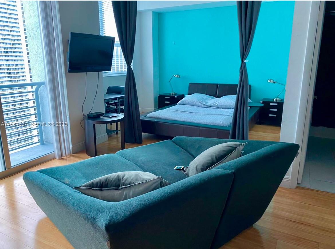 THE LOFT DOWNTOWN II COND - Residential Lease