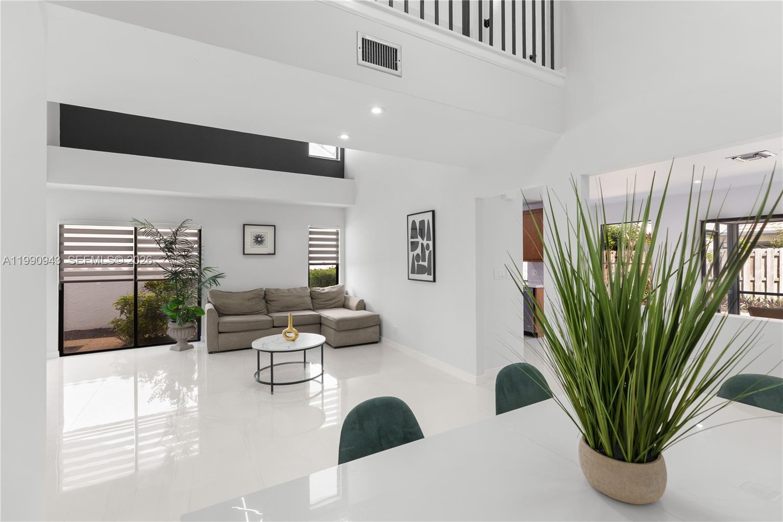 WIMBLEDON VILLAS OF VIA V - Residential