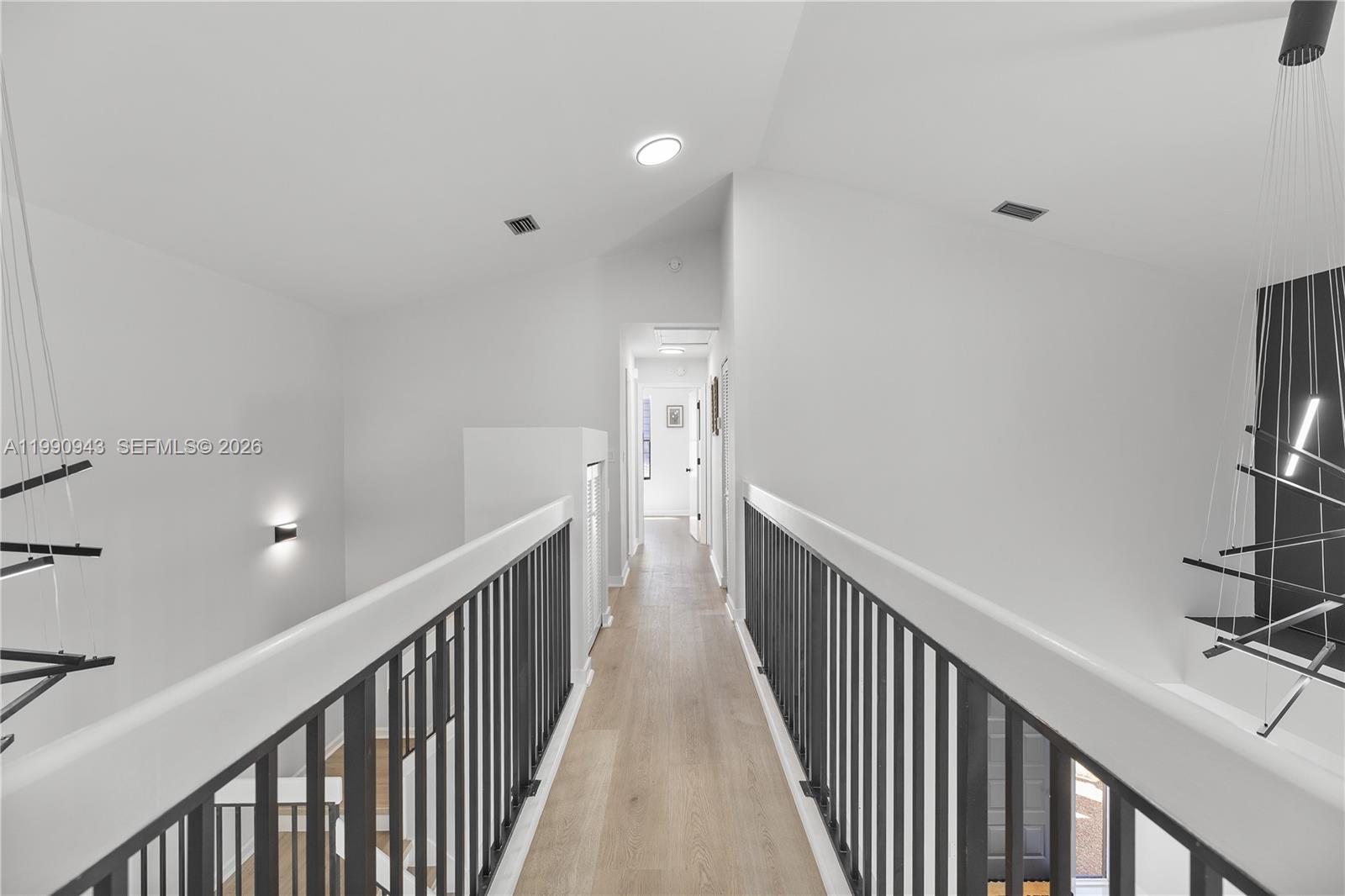 WIMBLEDON VILLAS OF VIA V - Residential