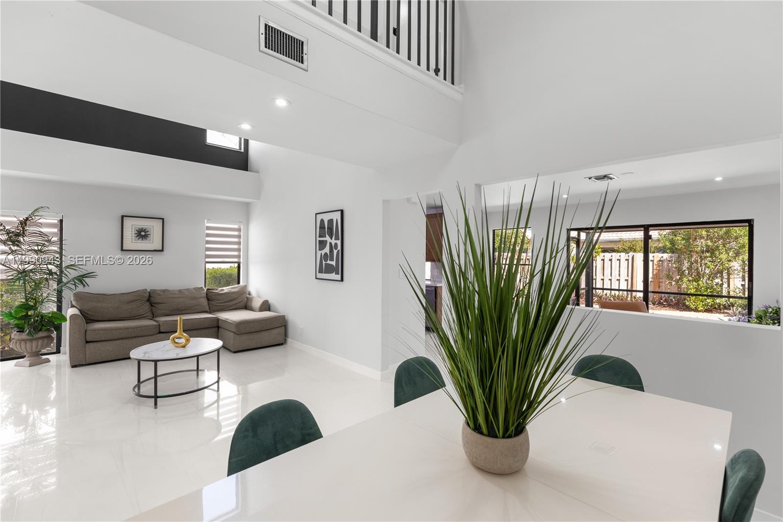 WIMBLEDON VILLAS OF VIA V - Residential