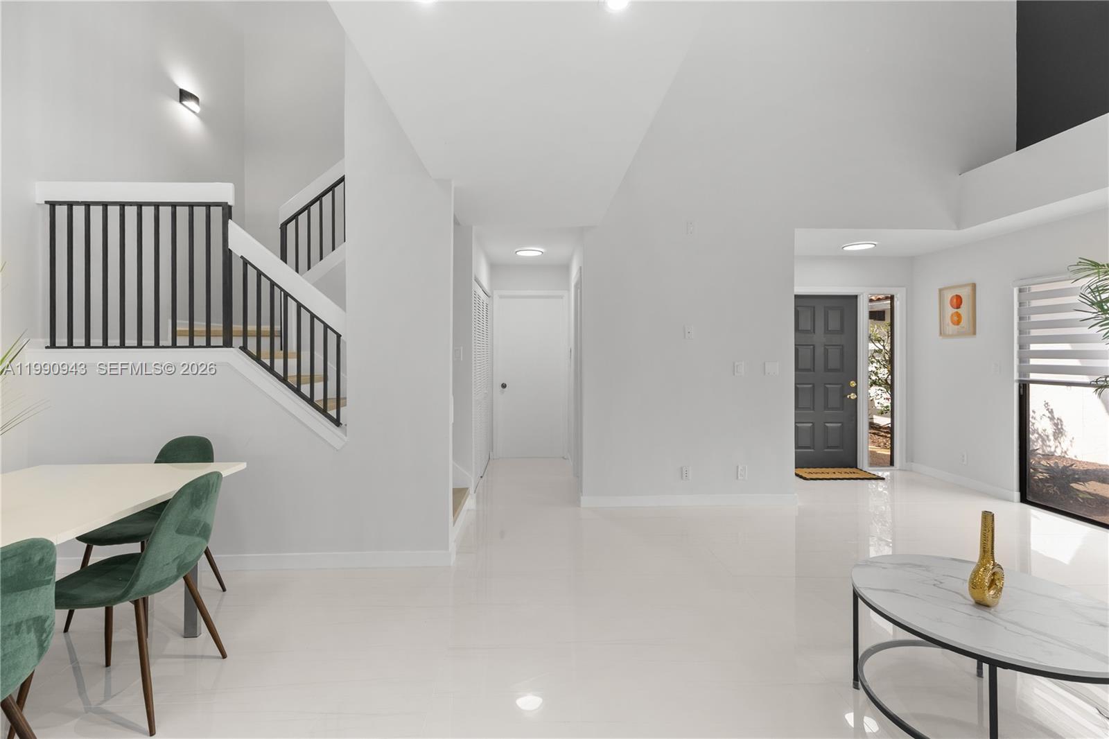 WIMBLEDON VILLAS OF VIA V - Residential