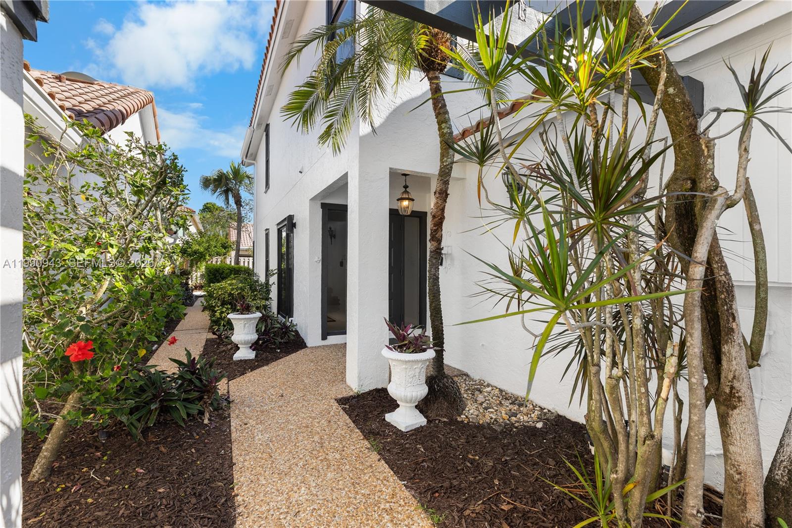 WIMBLEDON VILLAS OF VIA V - Residential