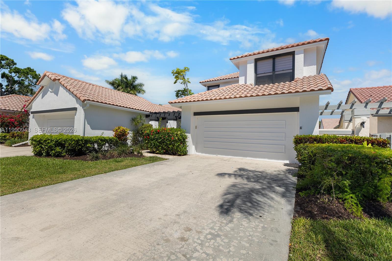 WIMBLEDON VILLAS OF VIA V - Residential