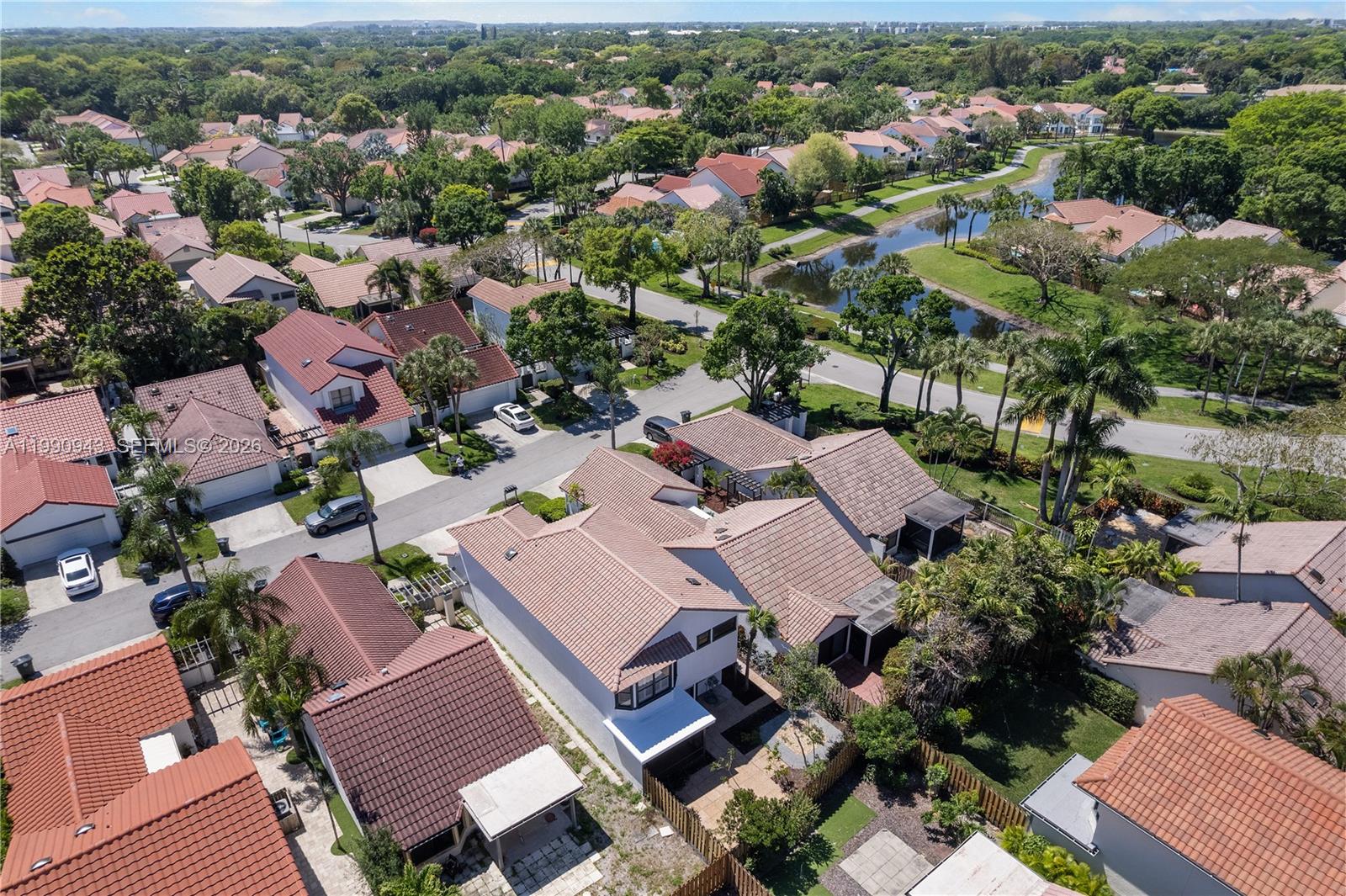 WIMBLEDON VILLAS OF VIA V - Residential