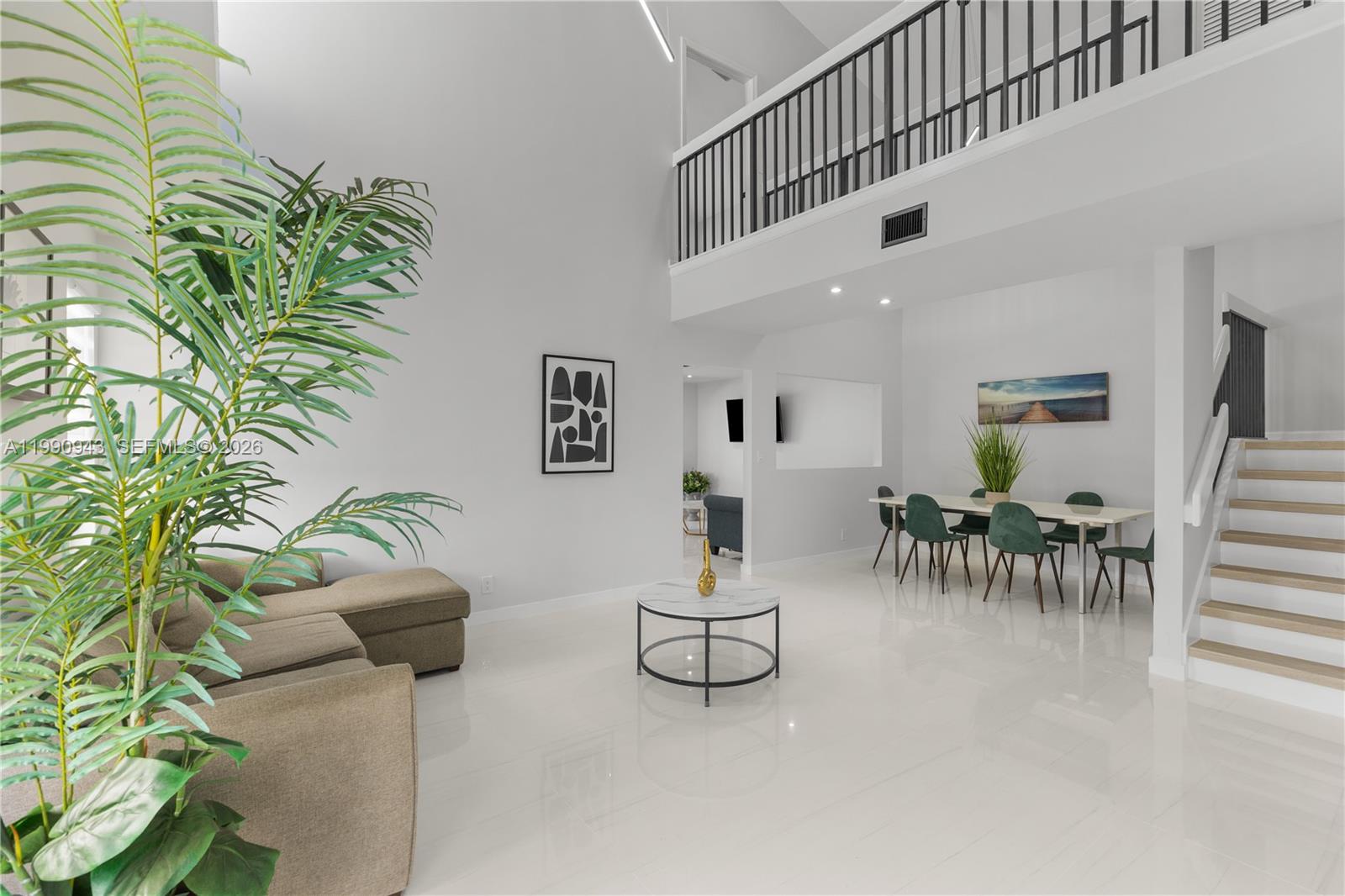 WIMBLEDON VILLAS OF VIA V - Residential