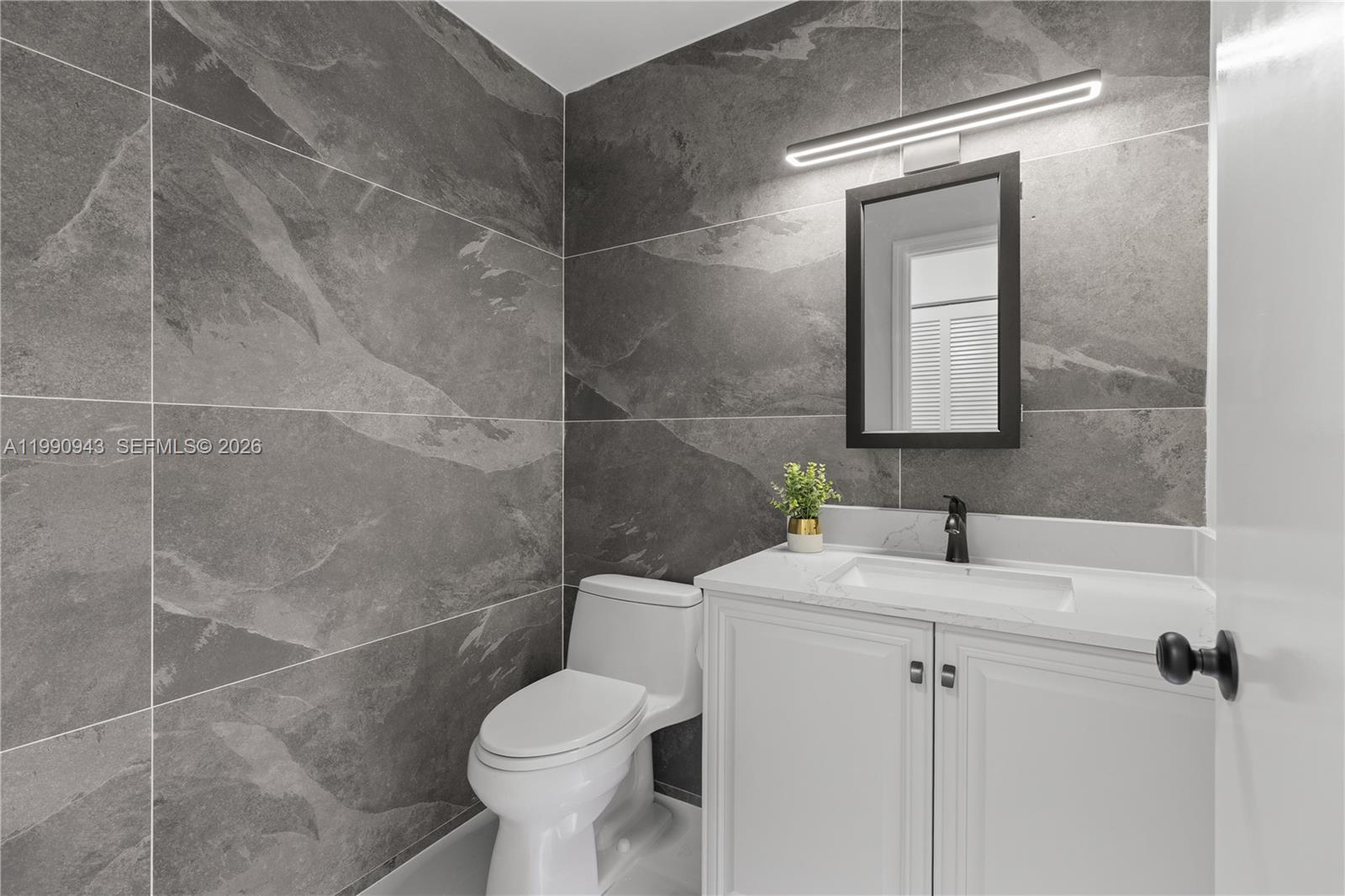 WIMBLEDON VILLAS OF VIA V - Residential