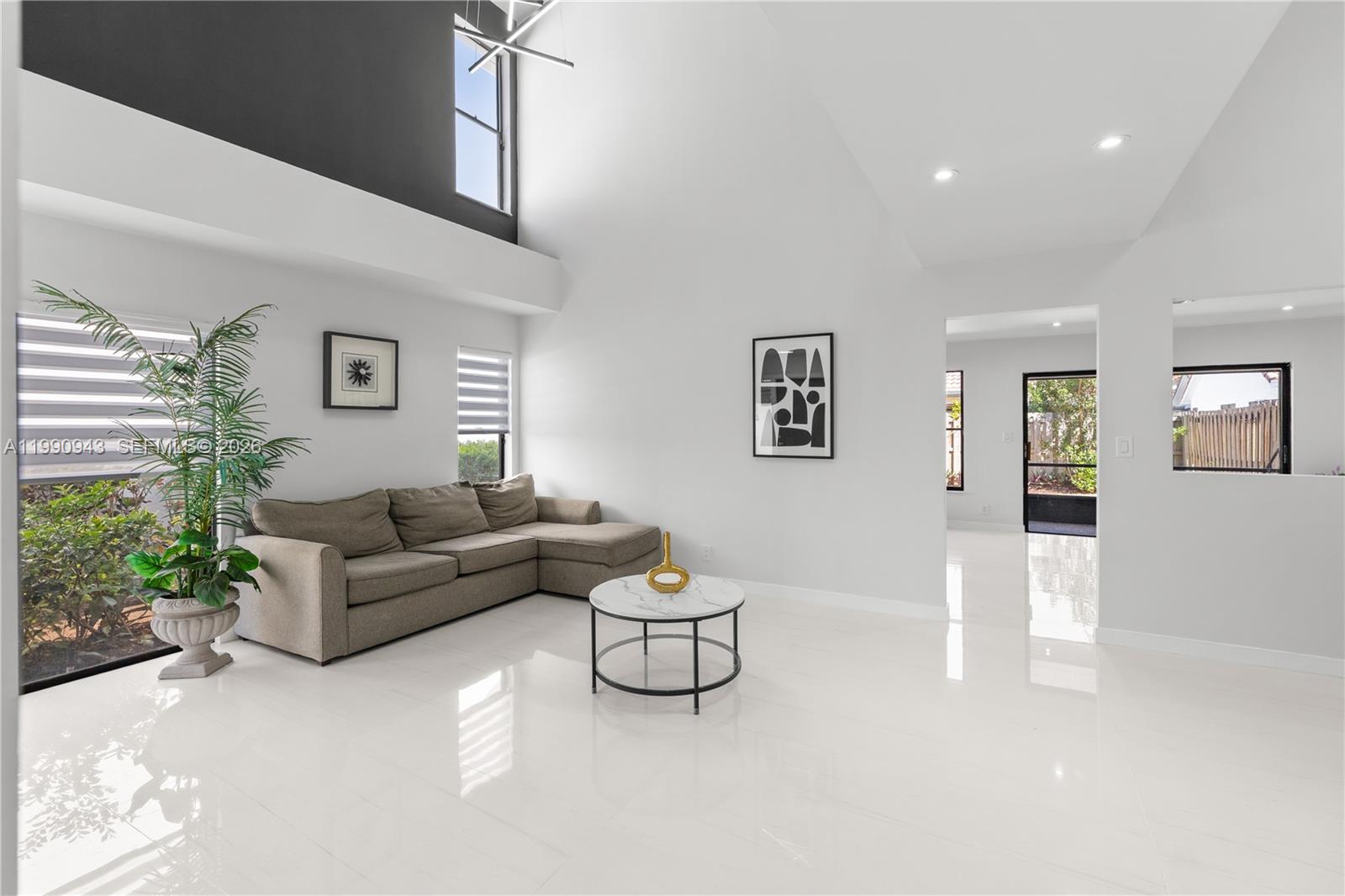 WIMBLEDON VILLAS OF VIA V - Residential