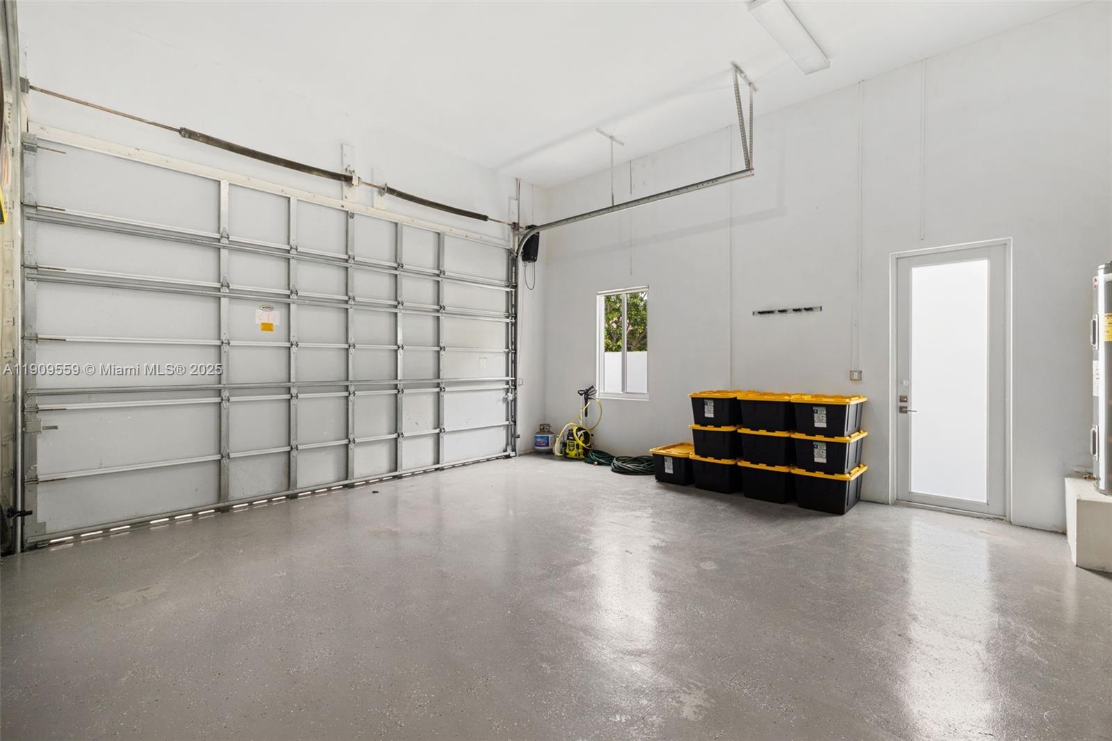 NIKIS PLACE SUBDIVISION - Residential Lease