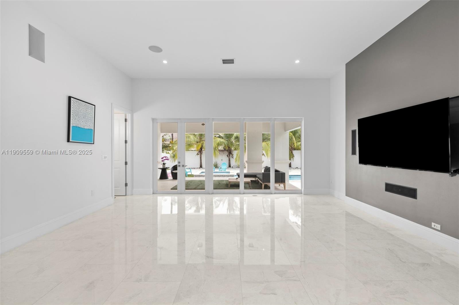 NIKIS PLACE SUBDIVISION - Residential Lease